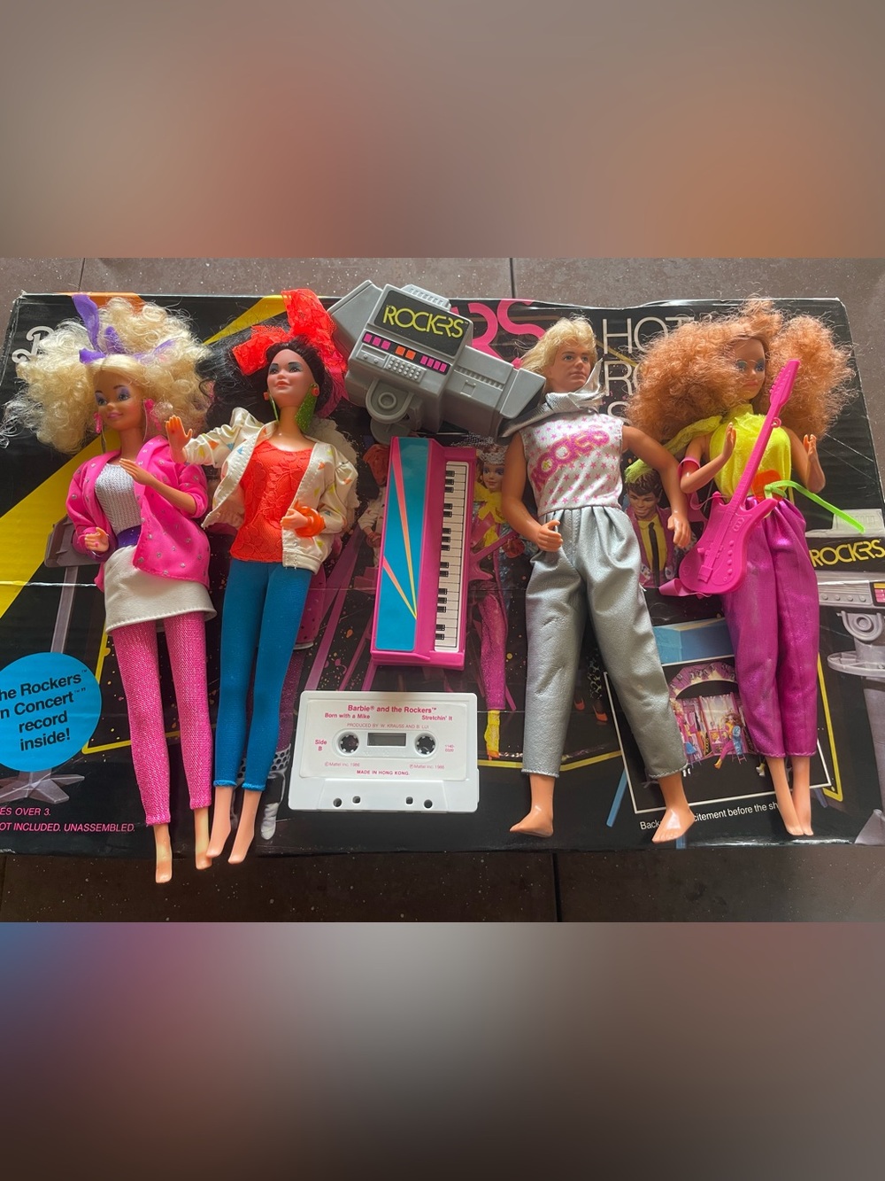1985 Barbie and the Rockers Hot Rockin Stage Playset Mattel set- not counted